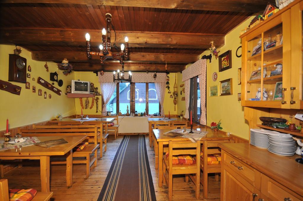 Penzion Pastierna Dedinky Exteriör bild